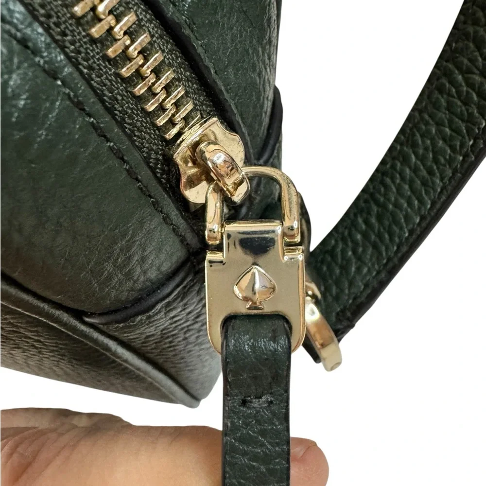 Kate Spade New York Polly Medium‎ Green Camera Crossbody Bag Leather Minimalist